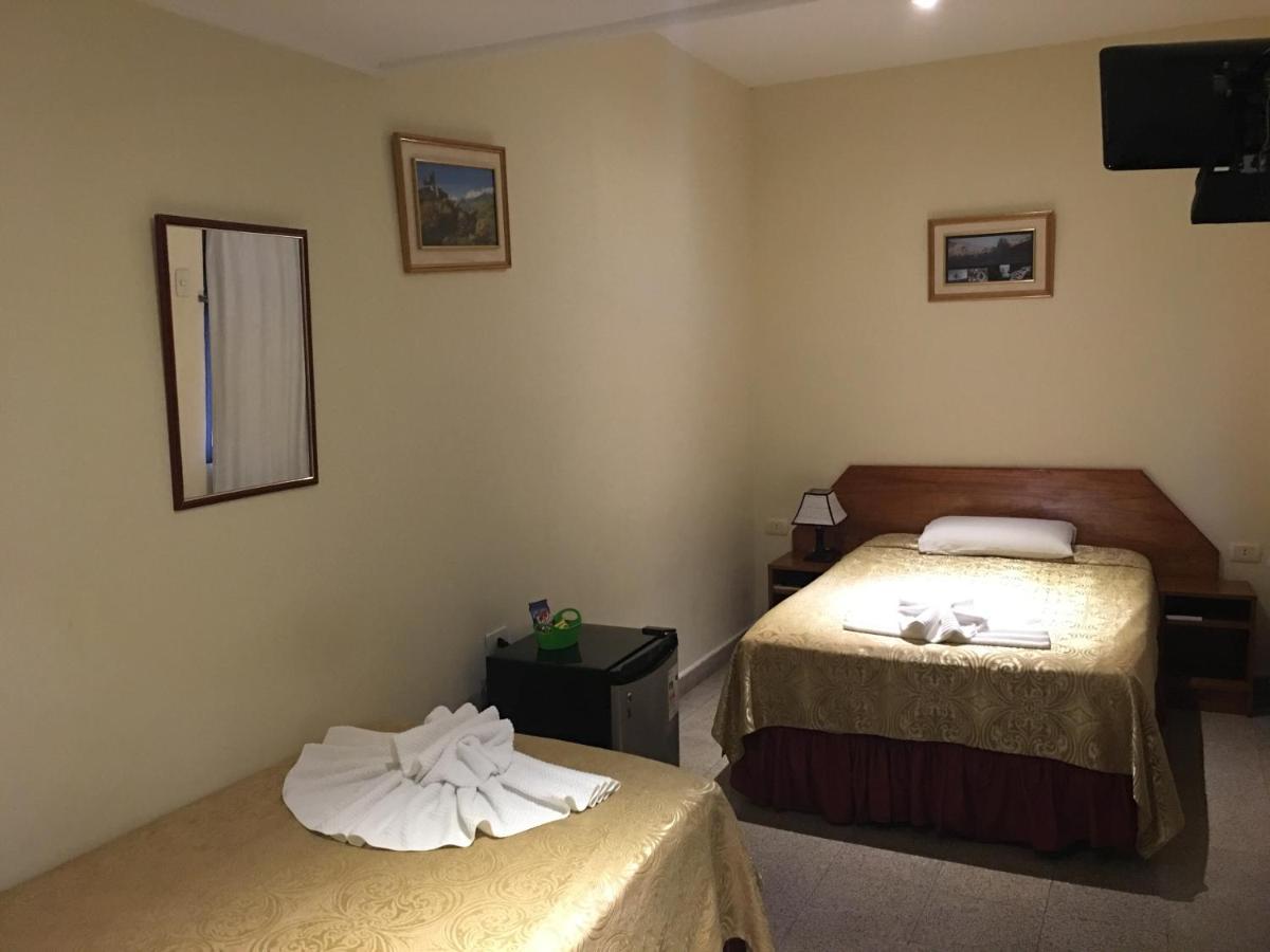 Hotel Domingo Savio Encarnación Eksteriør billede